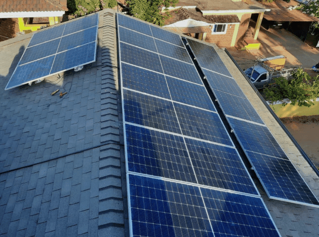 8kW Residential Solar Hybrid System in Morjim.